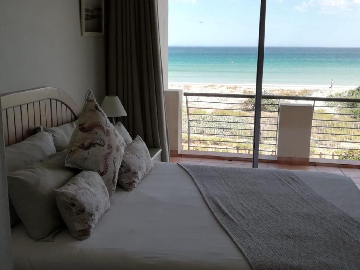 Cape Town Beachfront Apartments At Leisure Bay Exteriör bild