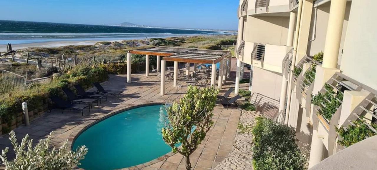 Cape Town Beachfront Apartments At Leisure Bay Exteriör bild