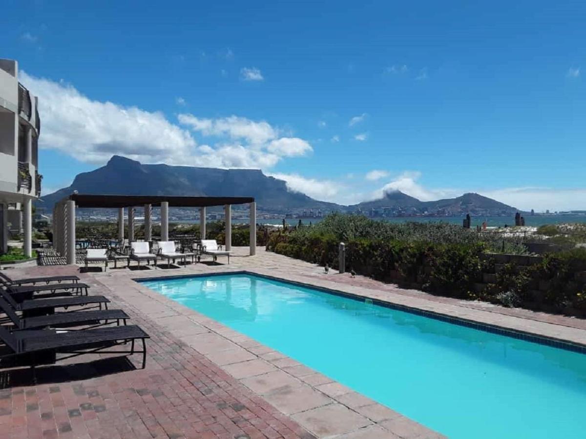 Cape Town Beachfront Apartments At Leisure Bay Exteriör bild