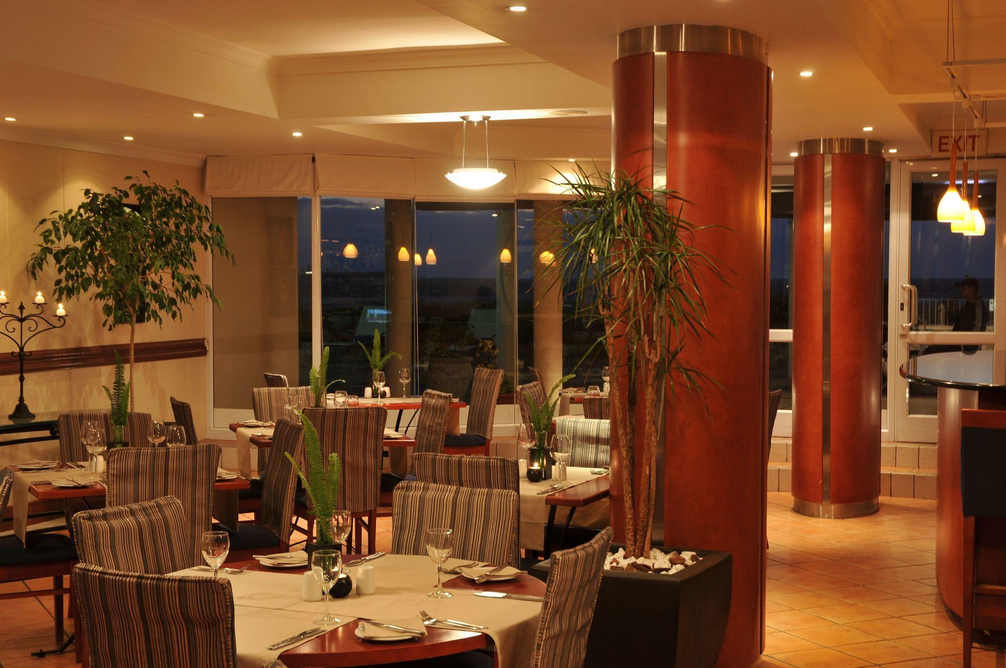 Cape Town Beachfront Apartments At Leisure Bay Exteriör bild