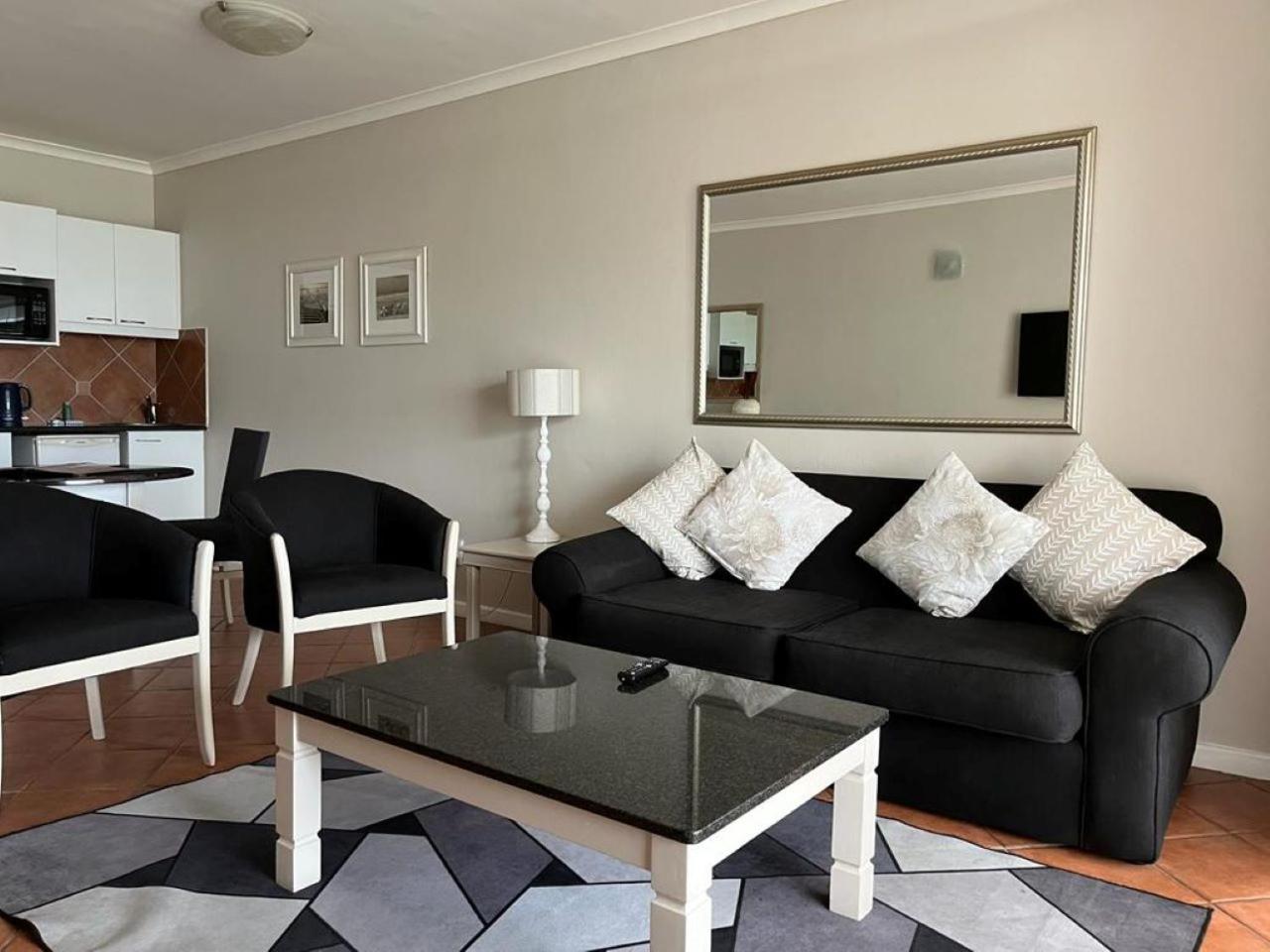 Cape Town Beachfront Apartments At Leisure Bay Exteriör bild