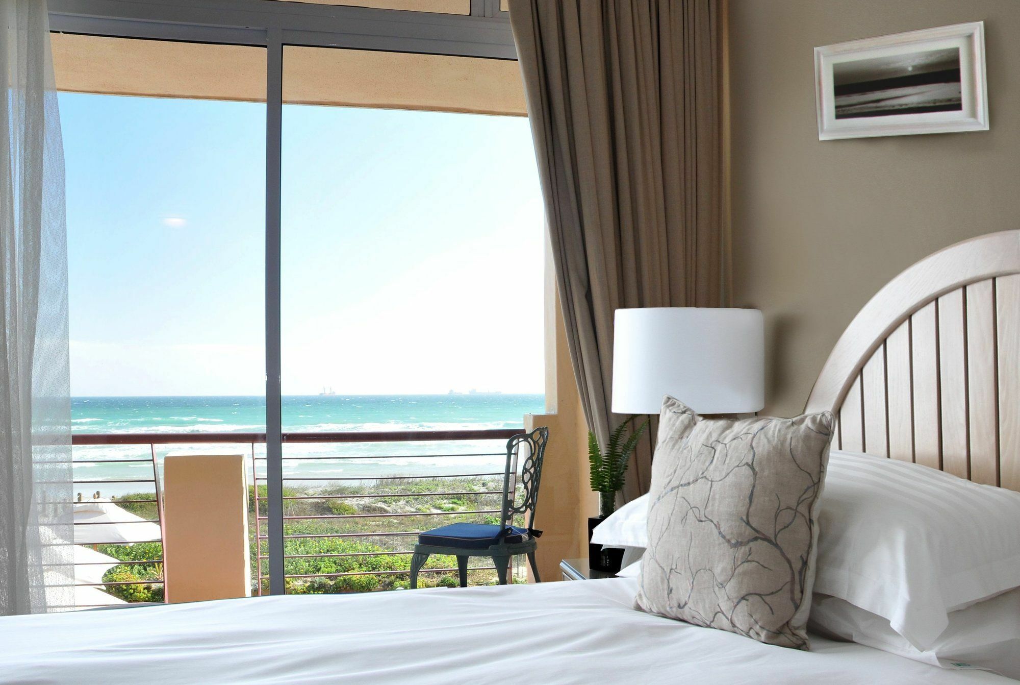 Cape Town Beachfront Apartments At Leisure Bay Exteriör bild