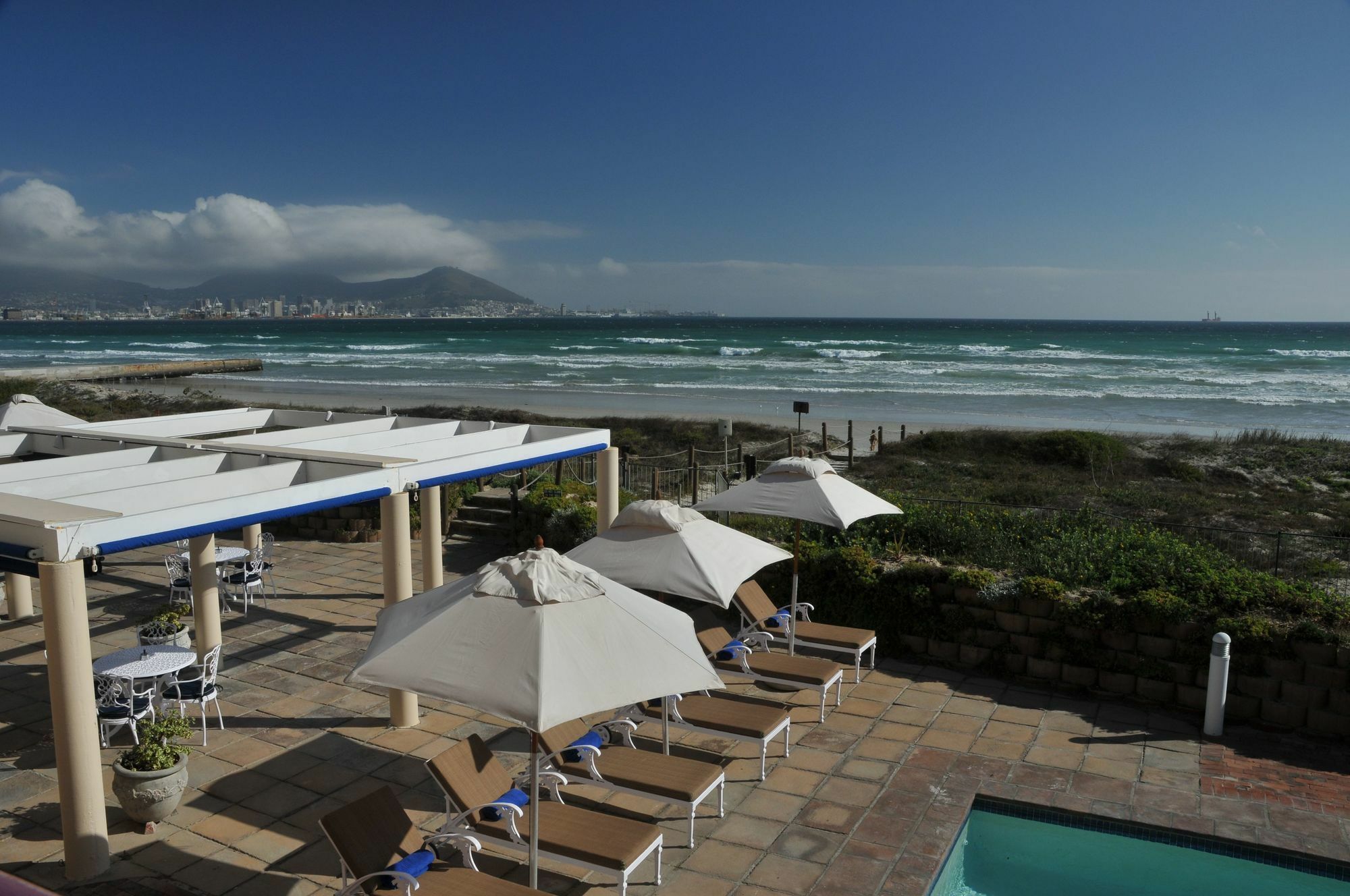 Cape Town Beachfront Apartments At Leisure Bay Exteriör bild